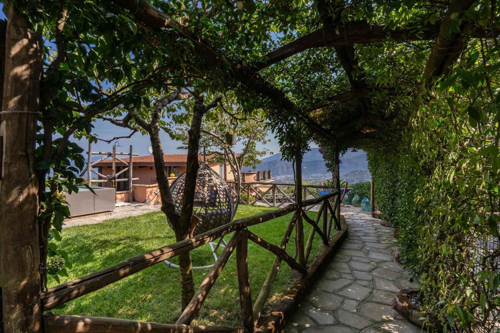Villa Caruso Private Heated Pool & Sea View Sorrent Exterior foto